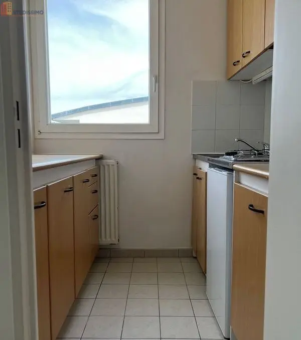 Studio meublé 31m² Guyancourt - Meublé, 4e étage - Photo 2