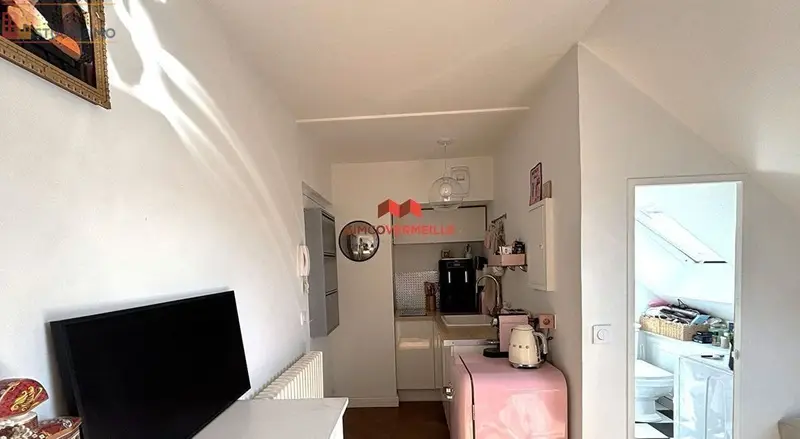Studio meublé 11m² Poissy - Meublé, dernier étage - Photo 2