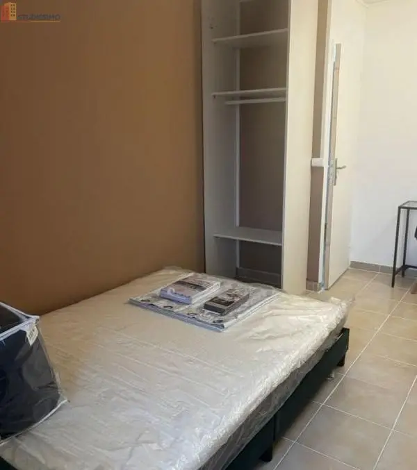 Studio meublé 10m² Élancourt - Calme, 7e étage - Photo 4