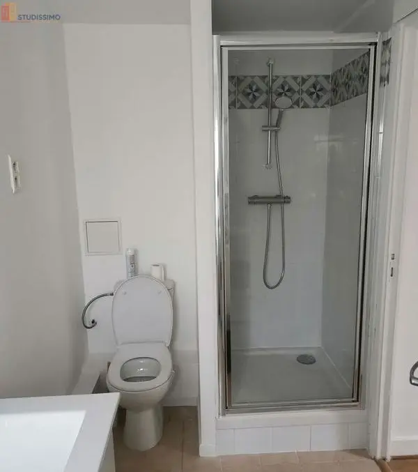 Studio 24m² Mantes-la-Jolie - Meublé, dernier étage - Photo 2