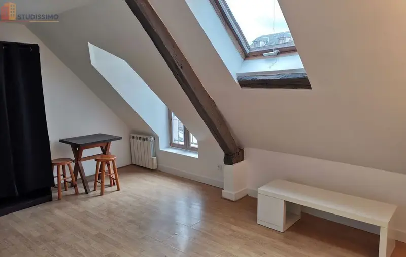 Studio 24m² Mantes-la-Jolie - Meublé, dernier étage - Photo 1