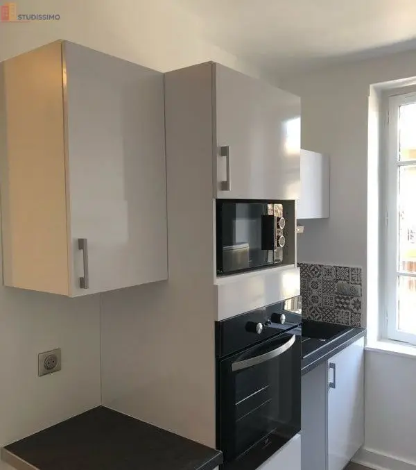 Studio meublé 28m² Saint-Germain-en-Laye - Meublé, 2e étage - Photo 2