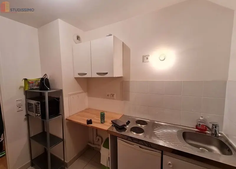 Studio meublé 22m² Rambouillet centre - Balcon, parking - Photo 2