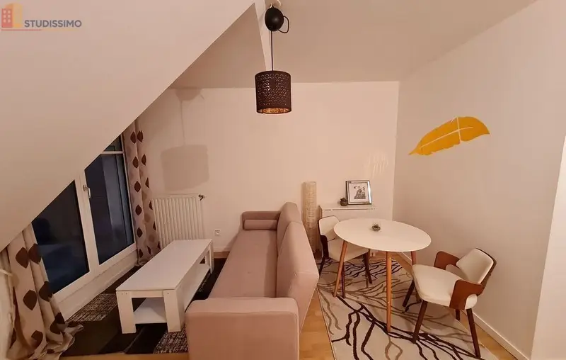 Studio meublé 22m² Rambouillet centre - Balcon, parking - Photo 1