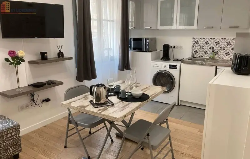 Studio meublé 27m² Versailles 78000 - Meublé, lumineux - Photo 8