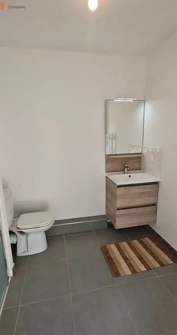 Studio meublé 29m² Plaisir - Balcon, parking - Photo 1