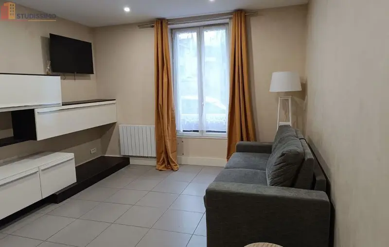 Studio meublé 28m² Mantes-la-Jolie centre - Proche collégiale - Photo 2