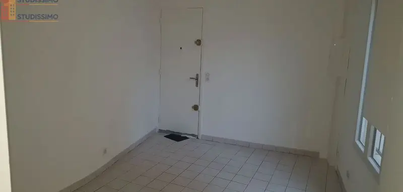 Studio 18m² Saint-Arnoult-en-Yvelines - 1er étage - Photo 3