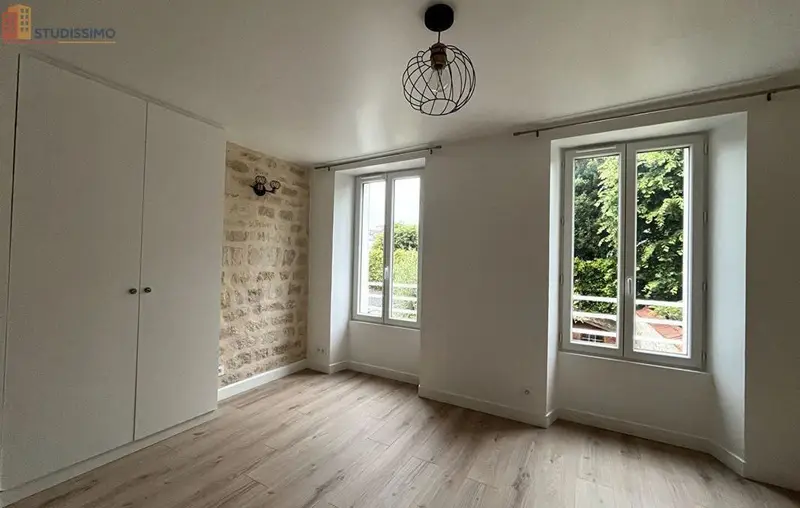 Studio 17m² Saint-Germain-en-Laye - 1er étage - Photo 1