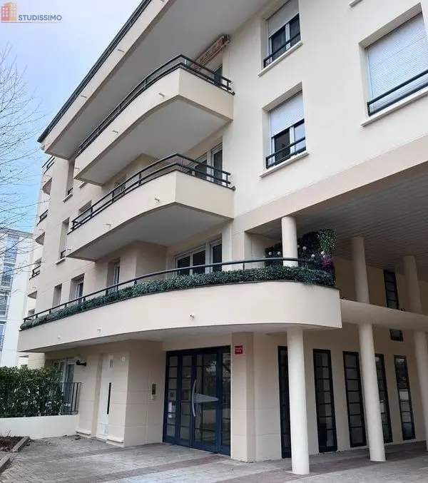 Studio meublé 25m² Fontenay-le-Fleury - Terrasse 6m², lumineux - Photo 4