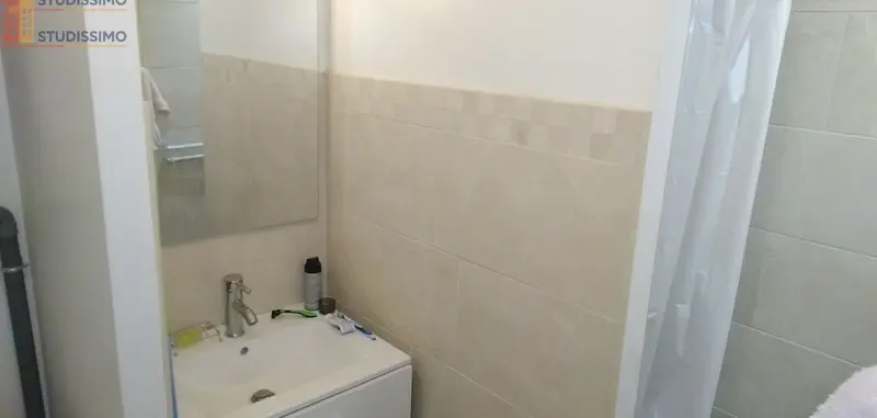 Studio meublé 24m² Niort - Proche des Halles - Photo 1