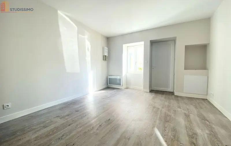 Studio 18m² Niort - Copro DPE C - Photo 9