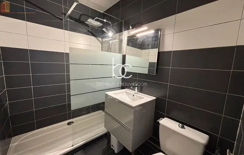 Studio 31m² Vannes - Dernier étage, lumineux - Photo 2