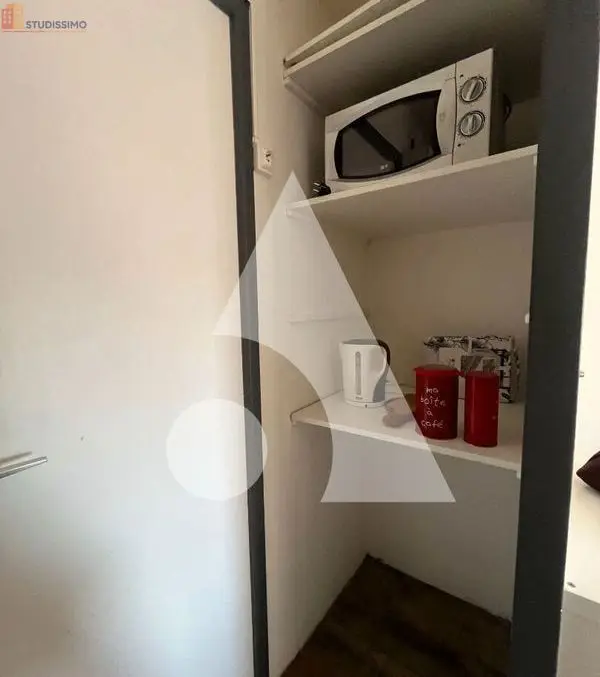 Studio meublé 17m² Niort - Meublé, 2e étage - Photo 1