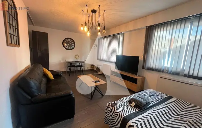 Studio 31m² Niort - Lumineux, 1er étage - Photo 8