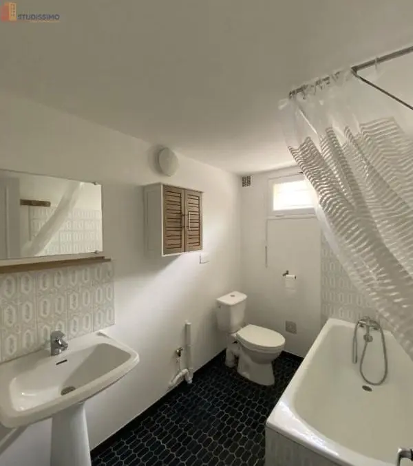 Studio meublé 31m² Niort - Lumineux, rénové - Photo 4