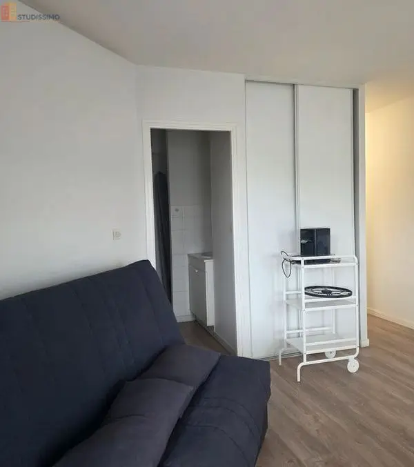 Studio meublé 22m² Niort - Lumineux, meublé - Photo 7