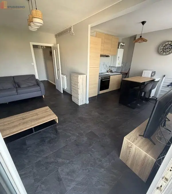 Studio meublé 30m² Niort 79000 - Meublé, DPE D - Photo 3