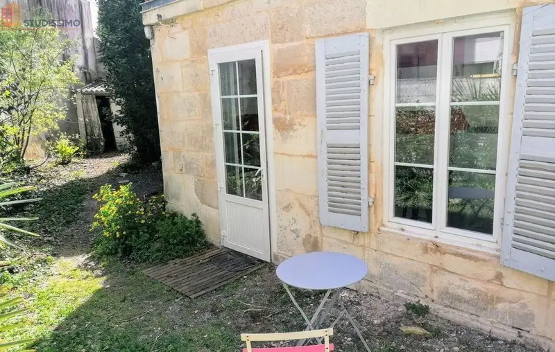 Studio meublé 26m² Niort - Jardin, face UCO - Photo 5