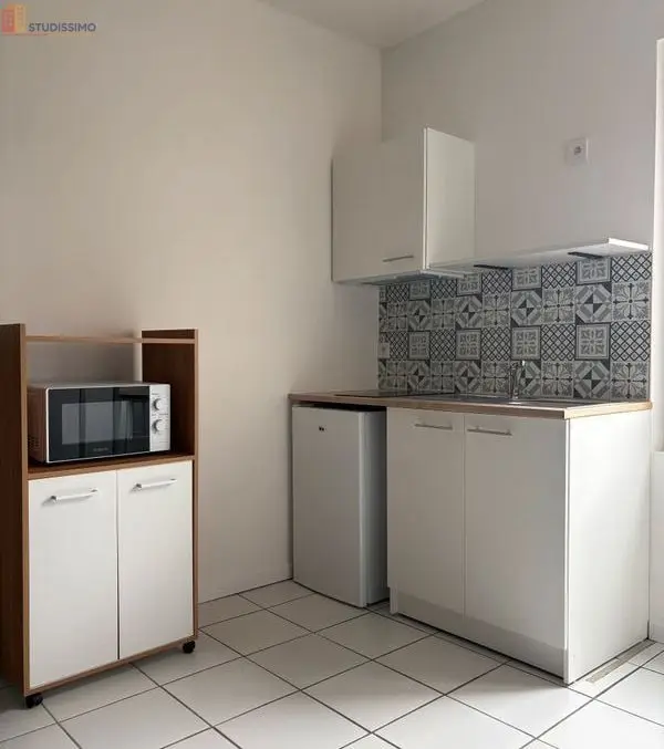 Studio meublé 20m² Niort 79000 - Meublé, 2e étage - Photo 4