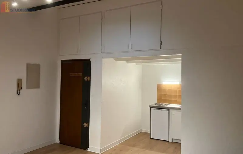 Studio 25m² Parthenay 79200 - Lumineux - Photo 3
