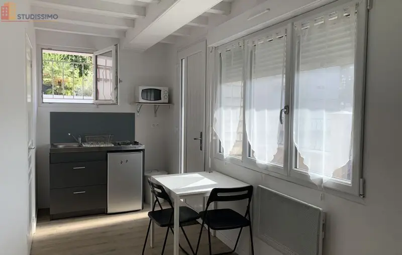 Studio meublé 18m² Niort - Meublé, DPE D - Photo 3