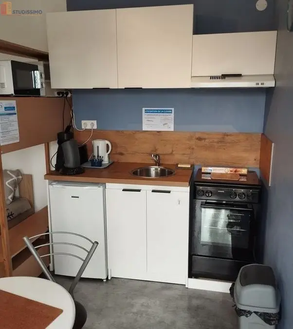 Studio 21m² Niort - Meublé, stationnement sécurisé - Photo 2