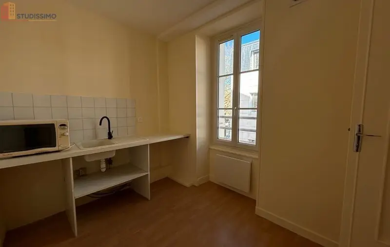 Studio 22m² Parthenay - 1er étage - Photo 9