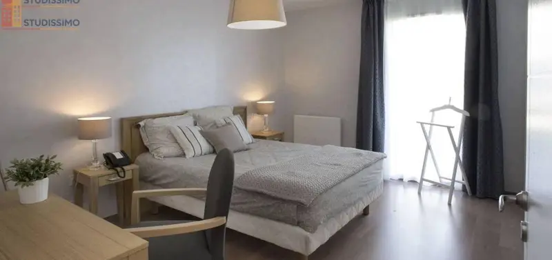Studio 45m² Parthenay - Meublé - Photo 9