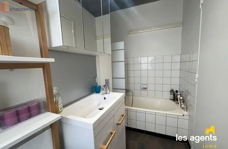 Studio 37m² Metz centre - Dernier étage, lumineux - Photo 4
