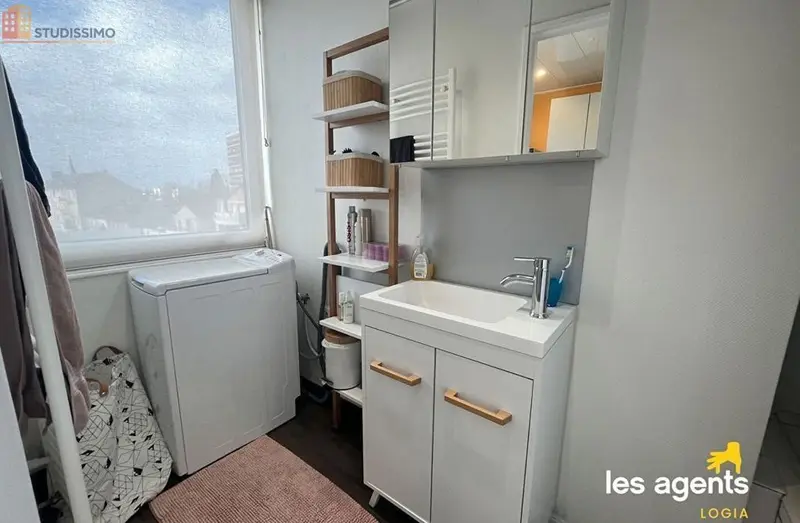 Studio 37m² Metz centre - Dernier étage, lumineux - Photo 2