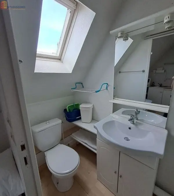 Studio meublé 9m² Amiens centre - Chambre avec sdb - Photo 4