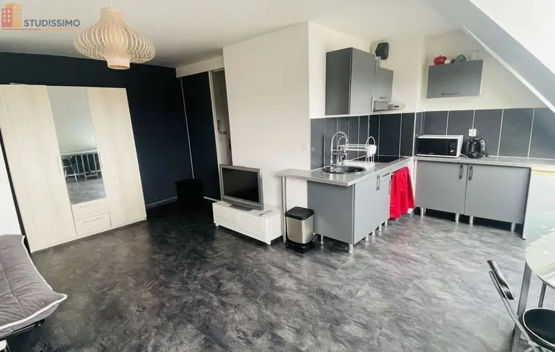 Studio meublé 26m² Amiens centre - Lumineux, dernier étage - Photo 3