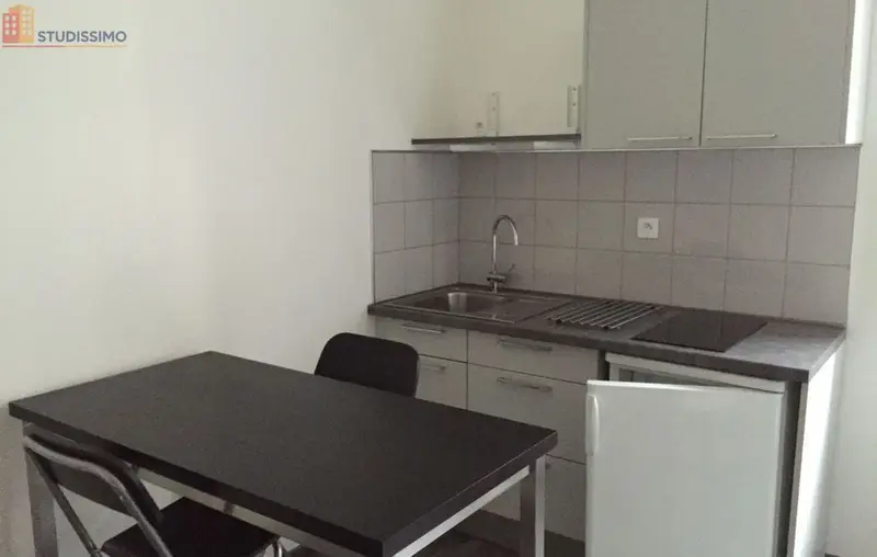 Studio meublé 18m² Amiens centre - Meublé, proche commodités - Photo 2