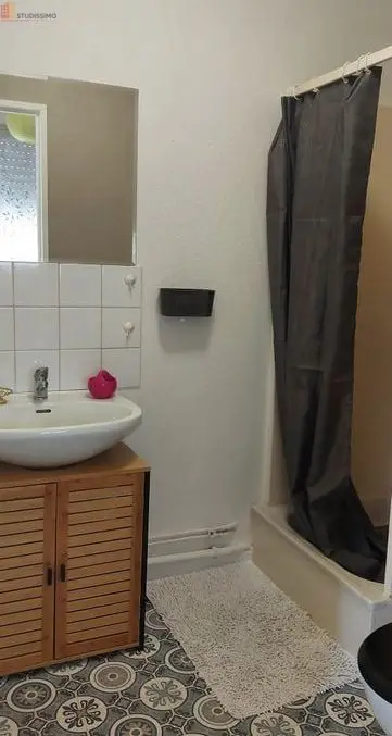 Studio 20m² Thionville centre - 1er étage, DPE D - Photo 1