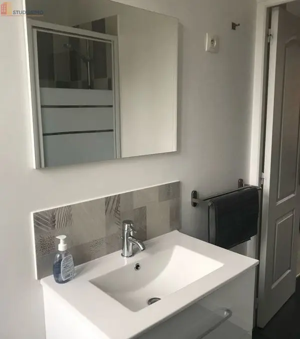 Studio meublé 17m² Amiens 80090 - Meublé, 1er étage - Photo 1