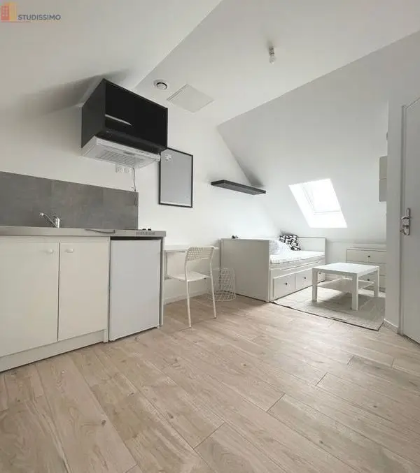 Studio meublé 10m² Amiens centre - Lumineux, 2e étage - Photo 3