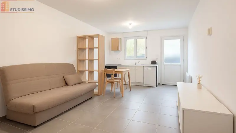 Studio meublé 26m² Amiens 80000 - Cour privative - Photo 1