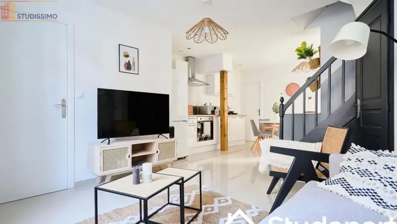 Studio meublé 11m² Amiens - Lumineux, proche centre-ville - Photo 3