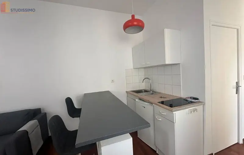 Studio meublé 23m² Amiens centre - Vue cathédrale, calme - Photo 1
