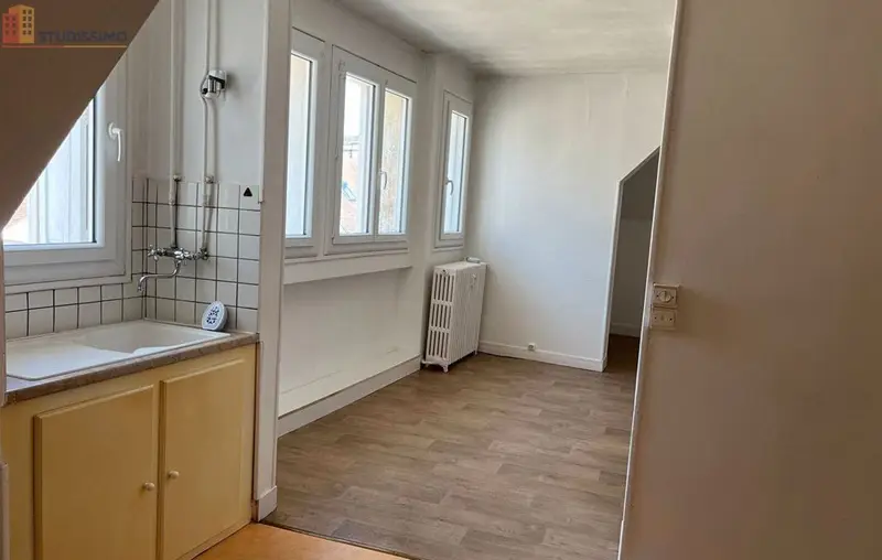Studio 48m² Beauvais - Dernier étage, lumineux - Photo 4