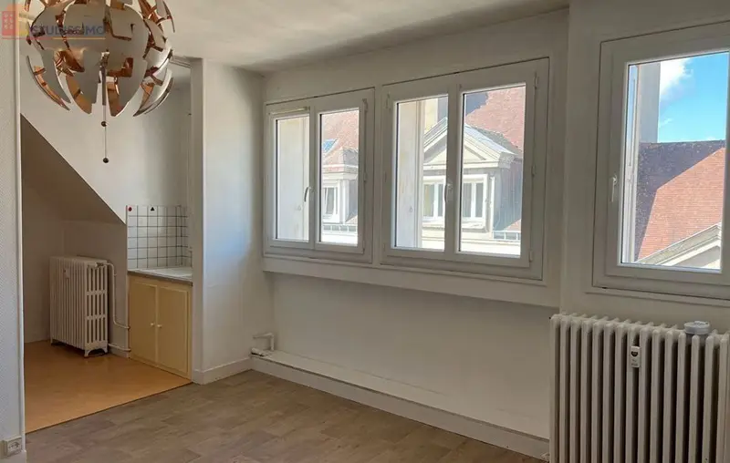 Studio 48m² Beauvais - Dernier étage, lumineux - Photo 1