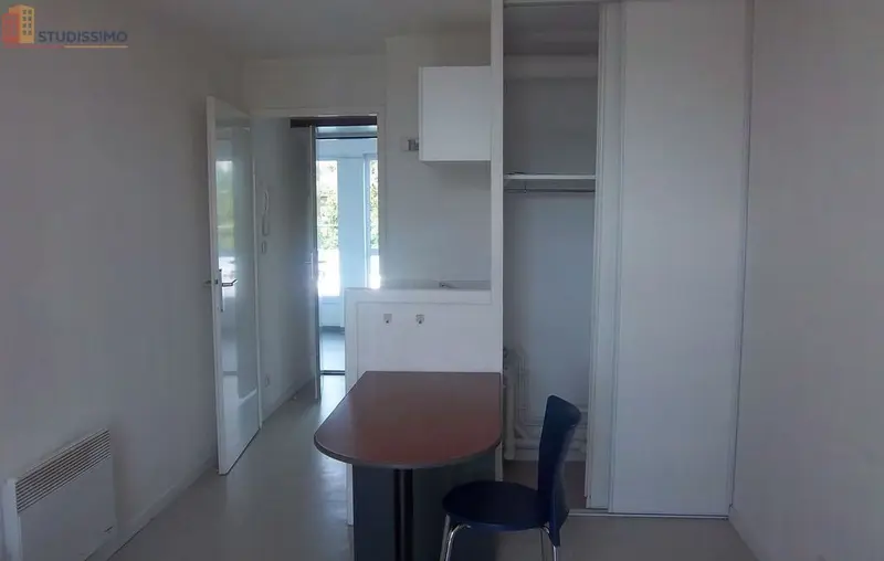 Studio meublé 18m² Amiens centre - Lumineux, 4e étage - Photo 2