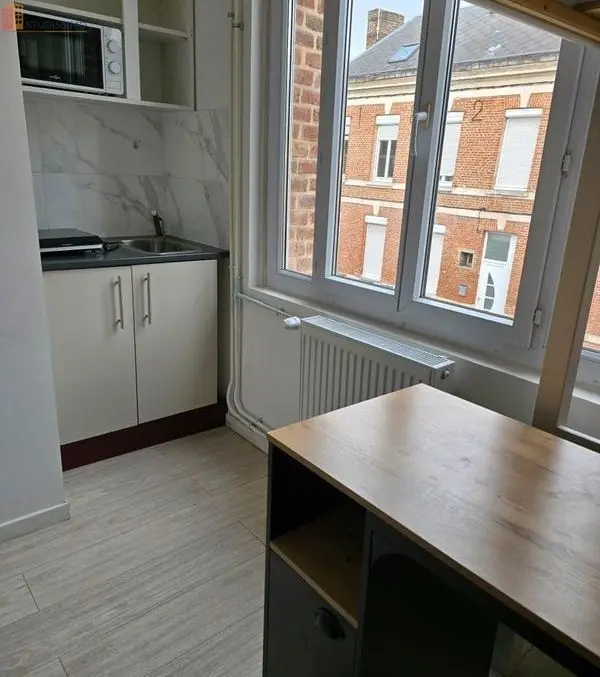 Studio 10m² Amiens 80000 - Photo 1