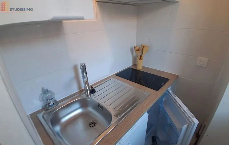 Studio meublé 16m² Lavaur centre-ville - Calme, lumineux - Photo 2