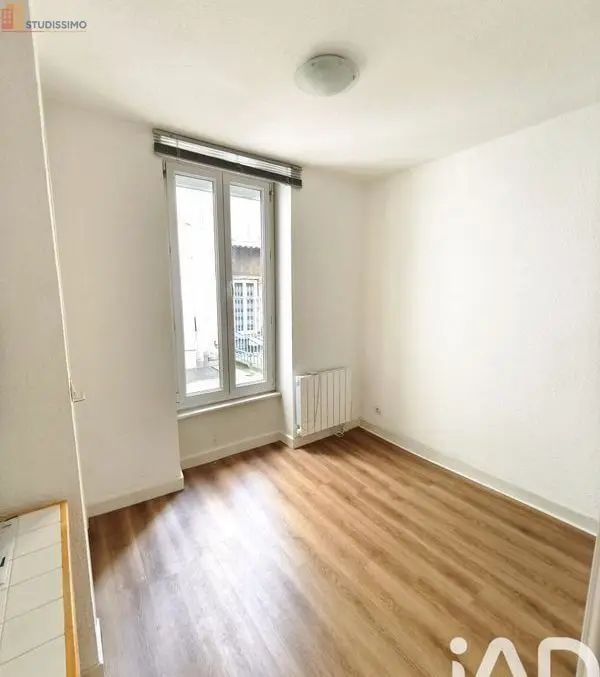 Studio 23m² Clermont-Ferrand - 1er étage, DPE D - Photo 4