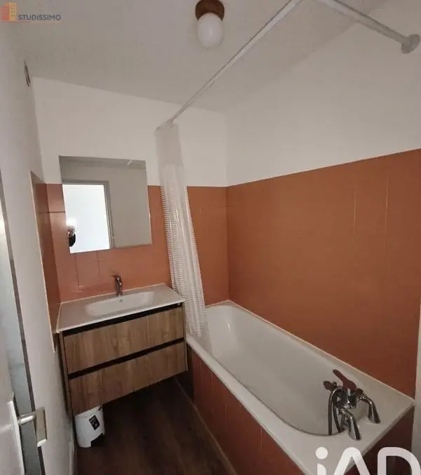 Studio 29m² Clermont-Ferrand 63000 - Photo 4
