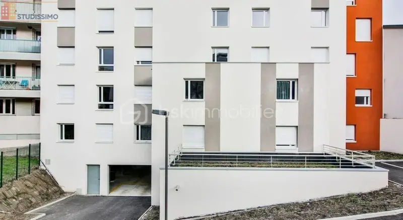 Studio 18m² Clermont-Ferrand 63000 - Étage 2/6, DPE C - Photo 2