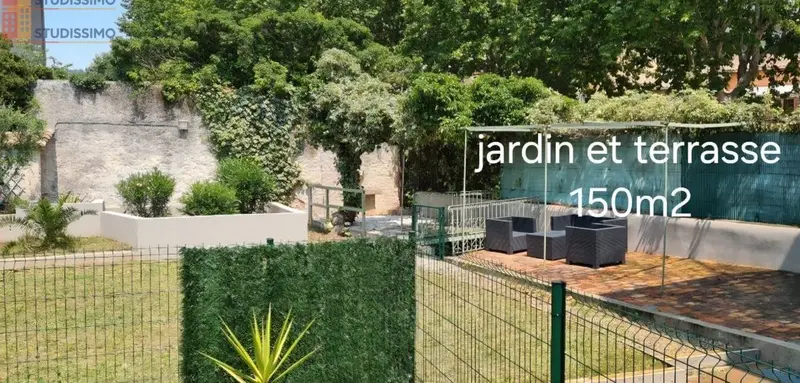 Studio meublé 20m² Le Luc - Jardin et terrasse - Photo 1