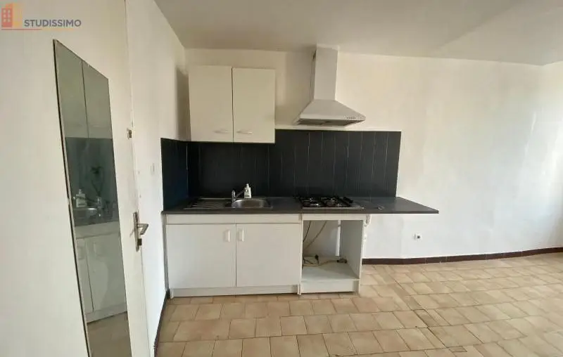 Studio 25m² Tourves - 2e étage, DPE E - Photo 18